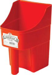 Little Giant® Plastic Enclosed Feed Scoop | Heavy Duty Durable Stackable Feed Scoop with Measure Marks | 3 Quart | Ranchers, Homesteaders and Livestock Farmers |