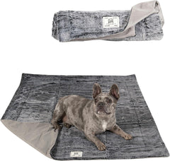 Dog Gone Smart Chilli Kuzzi FIR Blanket - Velvet Velboa and Tipped PV Plush - Ultra-Soft Dog Blanket with Far Infrared Technology - Calms, Relaxes and Heals - Suitable for Every Dog - Grey