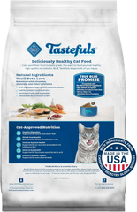 Blue Buffalo Tastefuls Natural Dry Food for Adult Indoor Cats, Salmon & Brown Rice Recipe