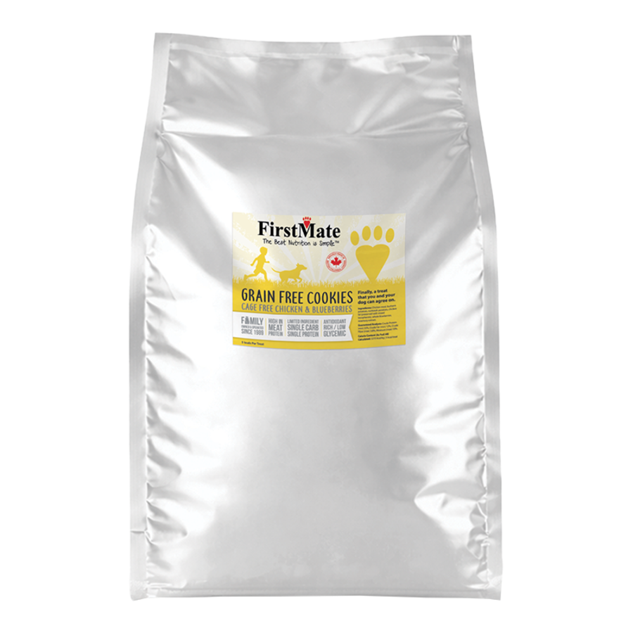FirstMate Grain-Free Chicken & Blueberry Dog Treats – Biscuit Style