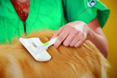 Andis® Self-Cleaning Slicker Brush