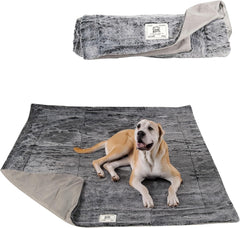 Dog Gone Smart Chilli Kuzzi FIR Blanket - Velvet Velboa and Tipped PV Plush - Ultra-Soft Dog Blanket with Far Infrared Technology - Calms, Relaxes and Heals - Suitable for Every Dog - Grey