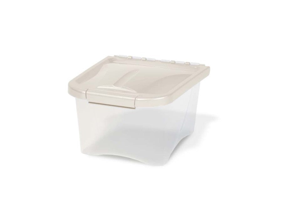 Van Ness Food Container with Fresh-Tite Seal and Wheels