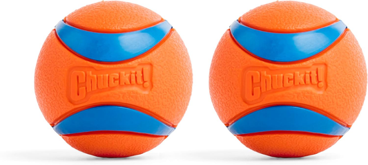 Chuckit! Ultra Ball Dog Toy - Medium Bouncy Fetch Balls For Dogs 20-60 lbs - Made from Durable Rubber - Floating Water Pet Toys 2.5-inch Diameter - Pack of 2
